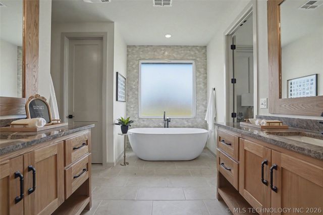 470 W 138th Street, Bixby, OK 74008