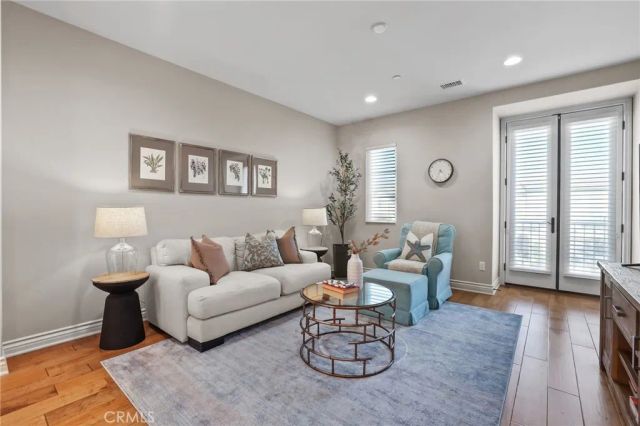 10 Shadybend, Irvine, CA 92602