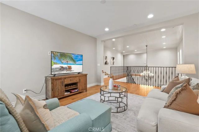 10 Shadybend, Irvine, CA 92602