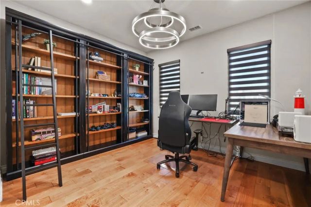 10 Shadybend, Irvine, CA 92602