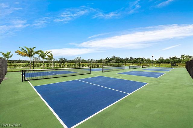 172 Indies DR E 101, Naples, FL 34114