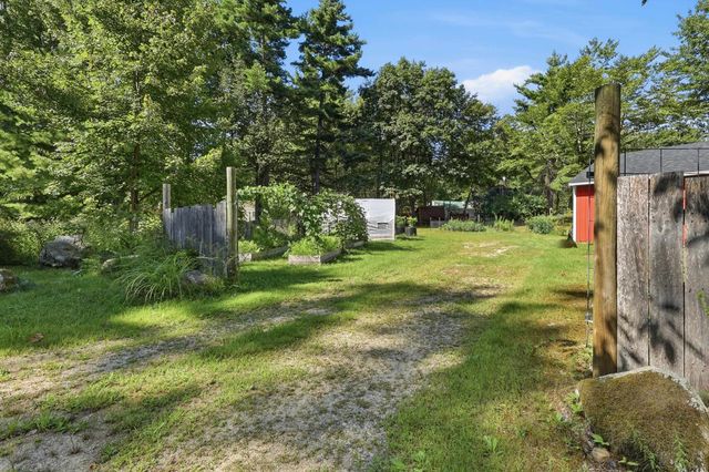 12 Pine Road, Middleton, NH 03887