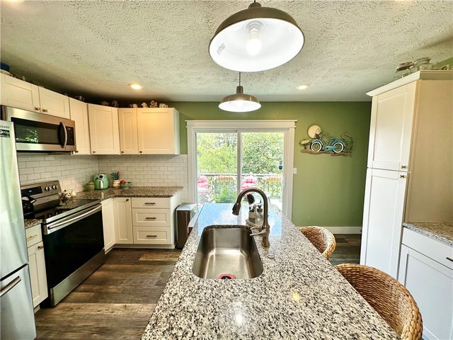 146 Holiday Island Drive, Holiday Island, AR 72631