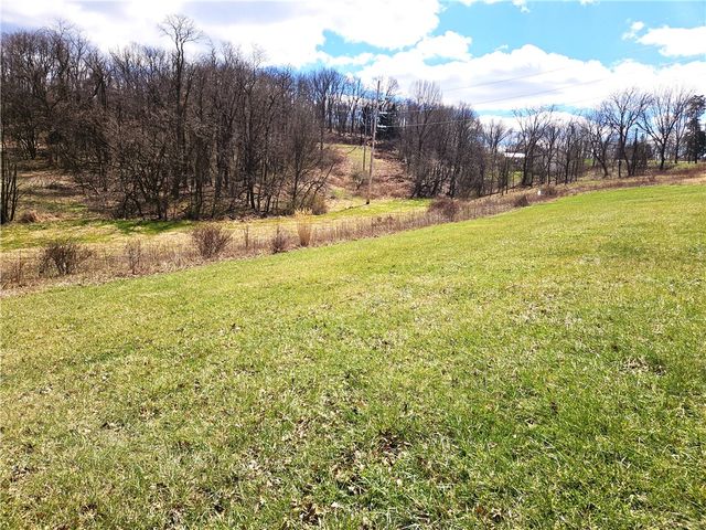 3350 New Texas Rd, Plum Boro, PA 15239