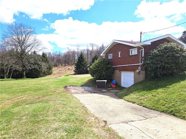 3350 New Texas Rd, Plum Boro, PA 15239