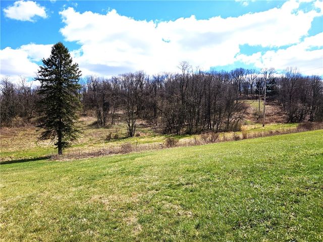 3350 New Texas Rd, Plum Boro, PA 15239