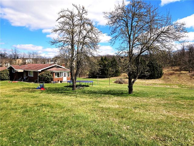3350 New Texas Rd, Plum Boro, PA 15239