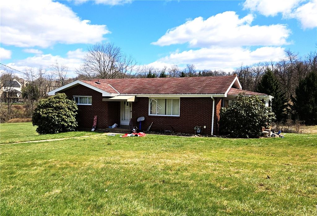 3350 New Texas Rd, Plum Boro, PA 15239