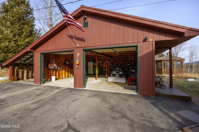 27 Henry Wescott Road, Thurman, NY 12885