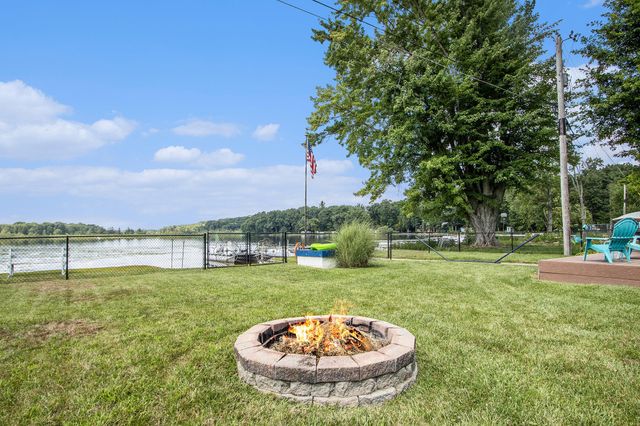 51130 Maple Road, Marcellus Twp, MI 49067