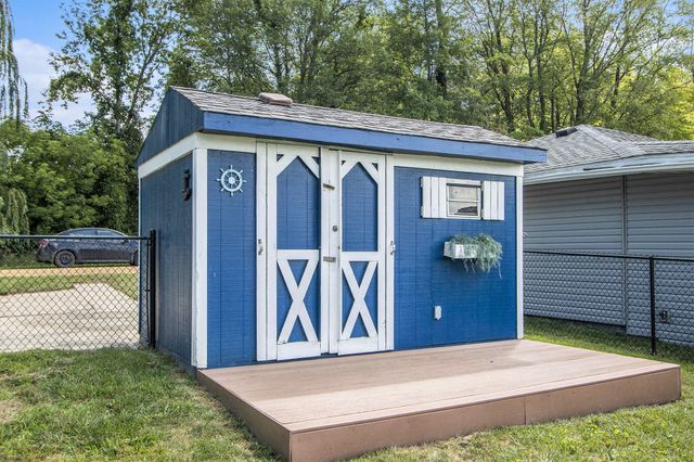 51130 Maple Road, Marcellus Twp, MI 49067