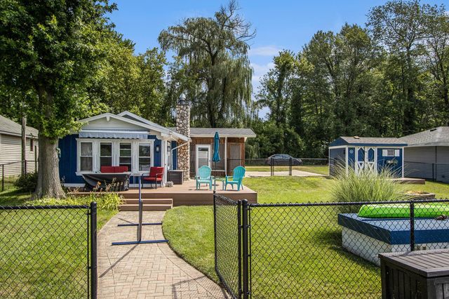 51130 Maple Road, Marcellus Twp, MI 49067