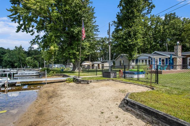 51130 Maple Road, Marcellus Twp, MI 49067