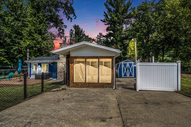 51130 Maple Road, Marcellus Twp, MI 49067