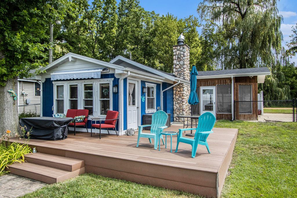 51130 Maple Road, Marcellus Twp, MI 49067