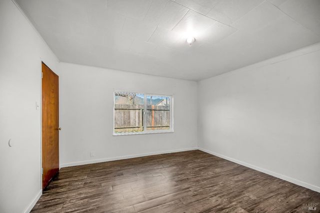 160 Thomas St, Ukiah, CA 95482