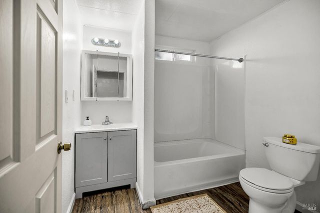 160 Thomas St, Ukiah, CA 95482