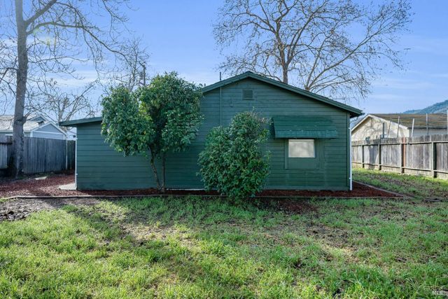 160 Thomas St, Ukiah, CA 95482