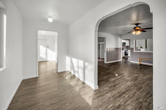 160 Thomas St, Ukiah, CA 95482