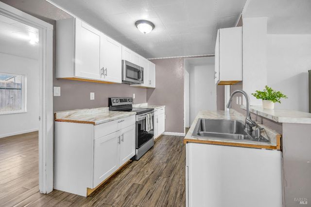 160 Thomas St, Ukiah, CA 95482