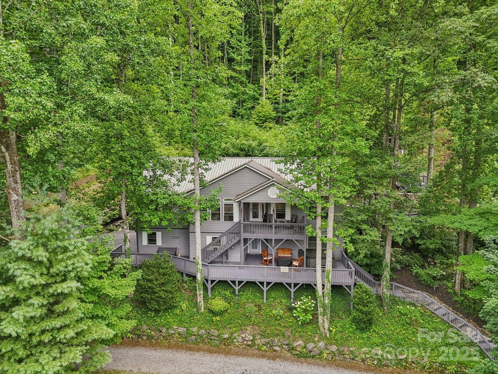 7 Higel Lane, Maggie Valley, NC 28751