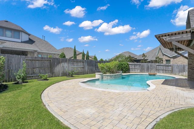 25315 Angelwood Springs Lane, Tomball, TX 77375