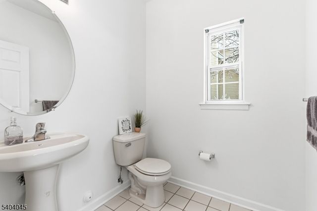 54 Forest Dr, Piscataway Twp., NJ 08854