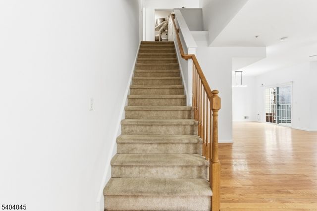 54 Forest Dr, Piscataway Twp., NJ 08854