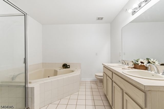 54 Forest Dr, Piscataway Twp., NJ 08854