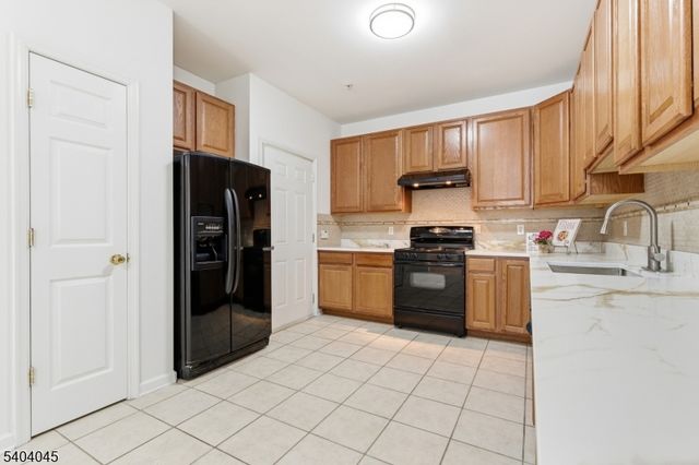 54 Forest Dr, Piscataway Twp., NJ 08854