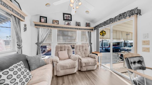 632 HAWKS EYE Drive 632, Apache Junction, AZ 85119