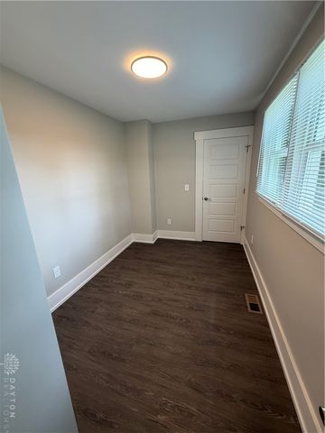 1042 W 2nd Street, Dayton, OH 45402