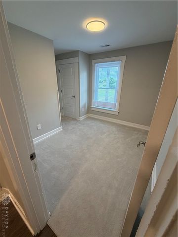 1042 W 2nd Street, Dayton, OH 45402