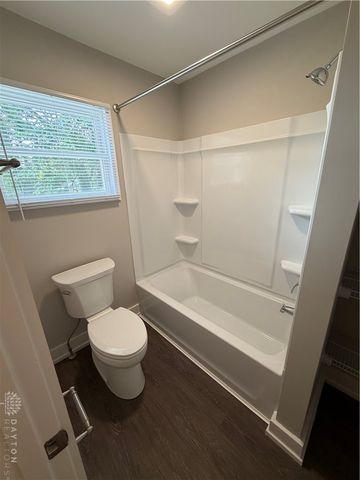 1042 W 2nd Street, Dayton, OH 45402