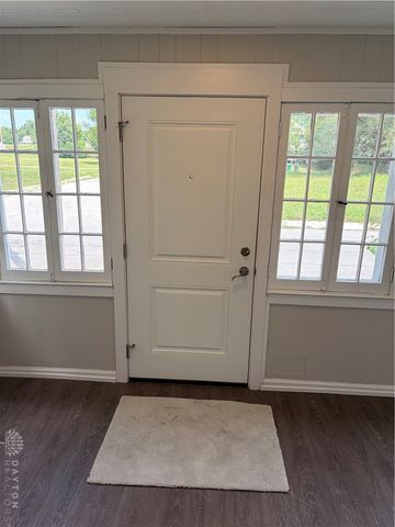 1042 W 2nd Street, Dayton, OH 45402