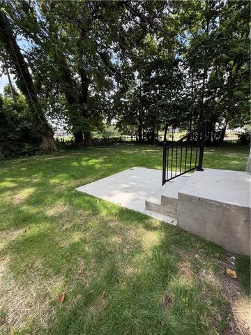1042 W 2nd Street, Dayton, OH 45402