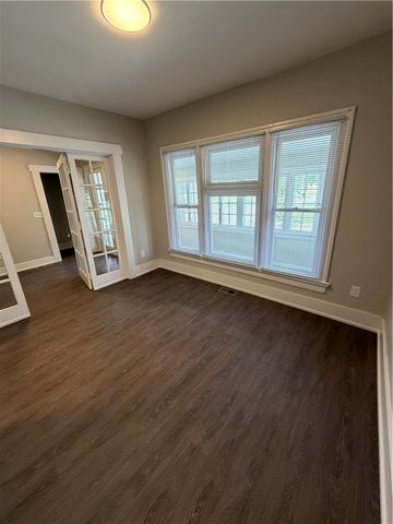 1042 W 2nd Street, Dayton, OH 45402