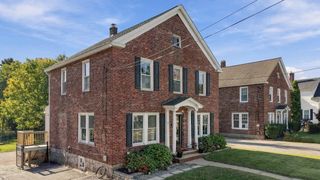 40 Mammoth Road, Manchester, NH 03109