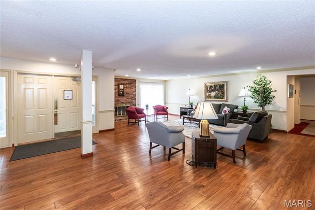 12929 Portulaca Drive 205, Creve Coeur, MO 63146