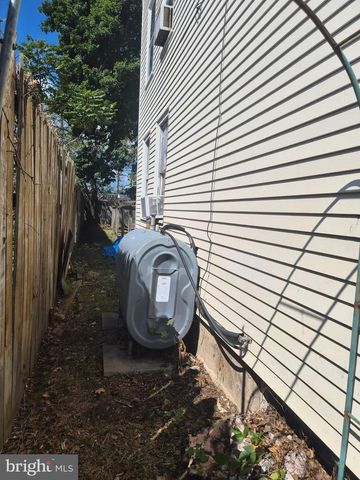 52 HARRISON AVE, Morrisville, PA 19067