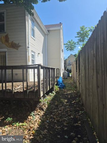 52 HARRISON AVE, Morrisville, PA 19067