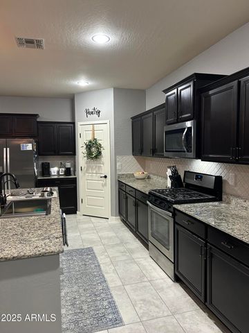 37435 N GLEN ECHO Drive, San Tan Valley, AZ 85140