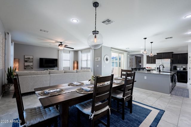 37435 N GLEN ECHO Drive, San Tan Valley, AZ 85140