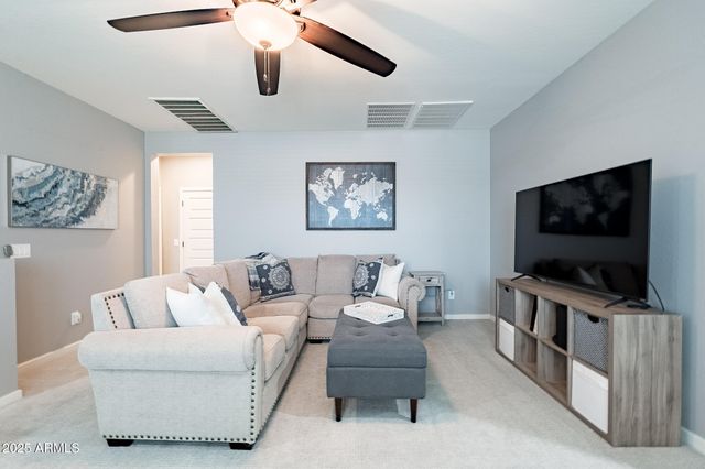 37435 N GLEN ECHO Drive, San Tan Valley, AZ 85140