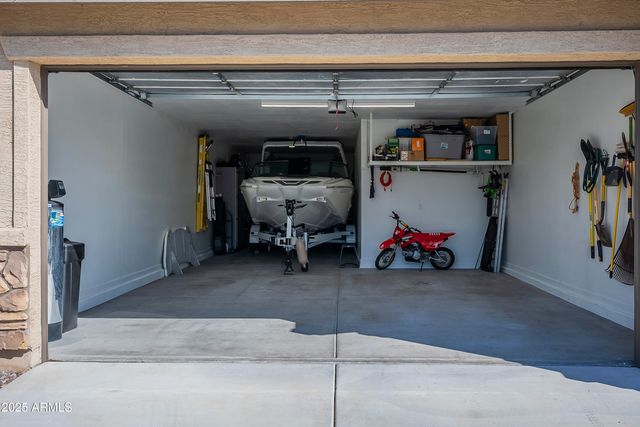 37435 N GLEN ECHO Drive, San Tan Valley, AZ 85140