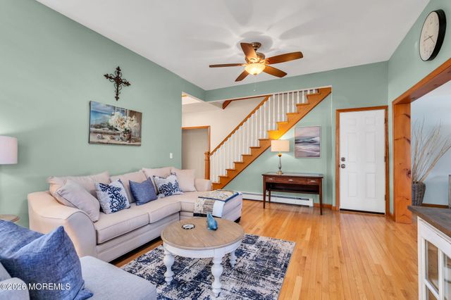 8 Bartine Street, Toms River, NJ 08753