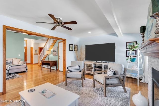 8 Bartine Street, Toms River, NJ 08753