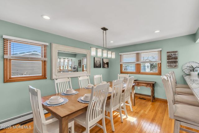 8 Bartine Street, Toms River, NJ 08753