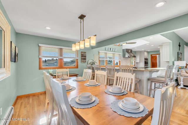 8 Bartine Street, Toms River, NJ 08753