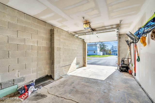 8 Bartine Street, Toms River, NJ 08753